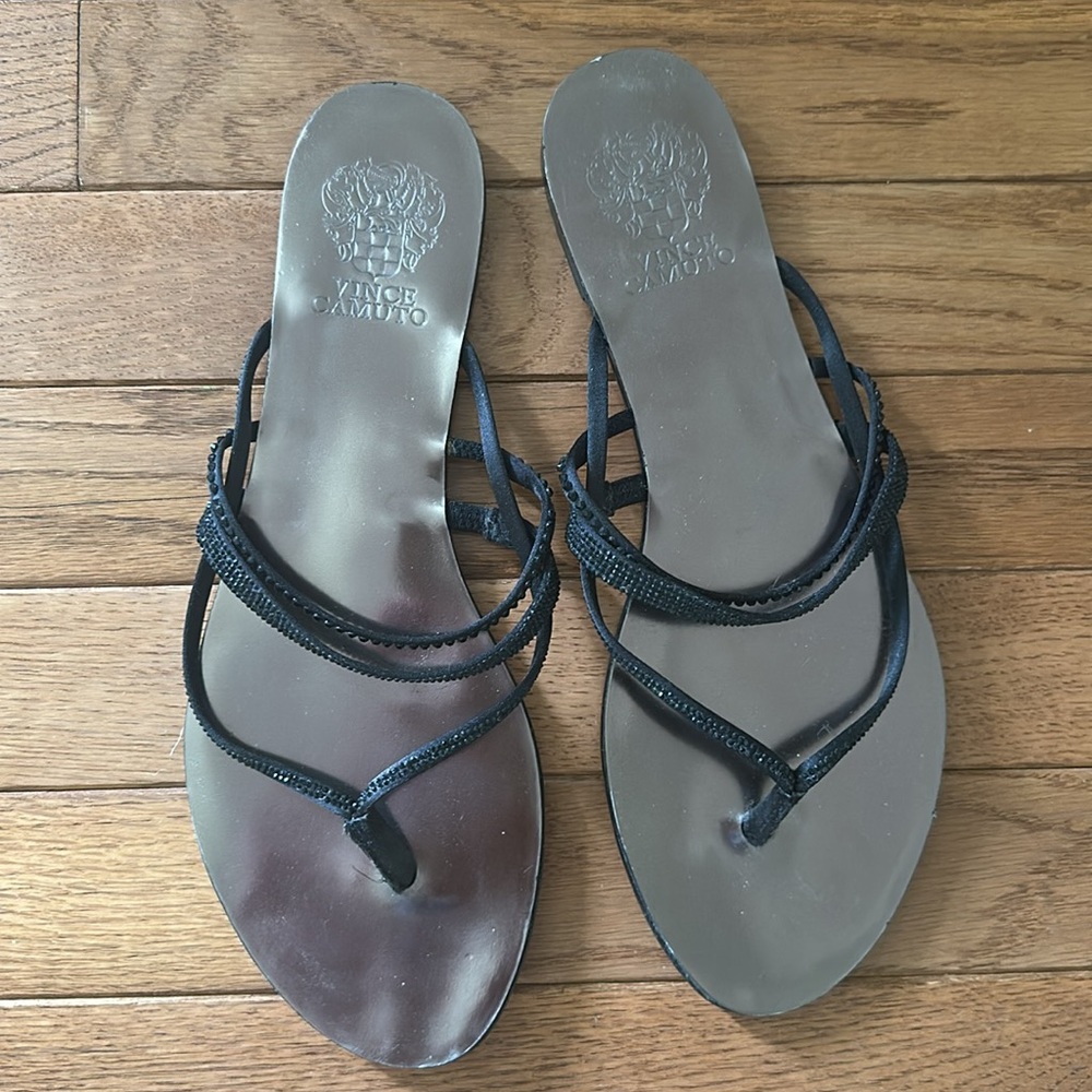 ☀️ VINCE CAMUTO Women’s Sandals Black beading size 10 euc